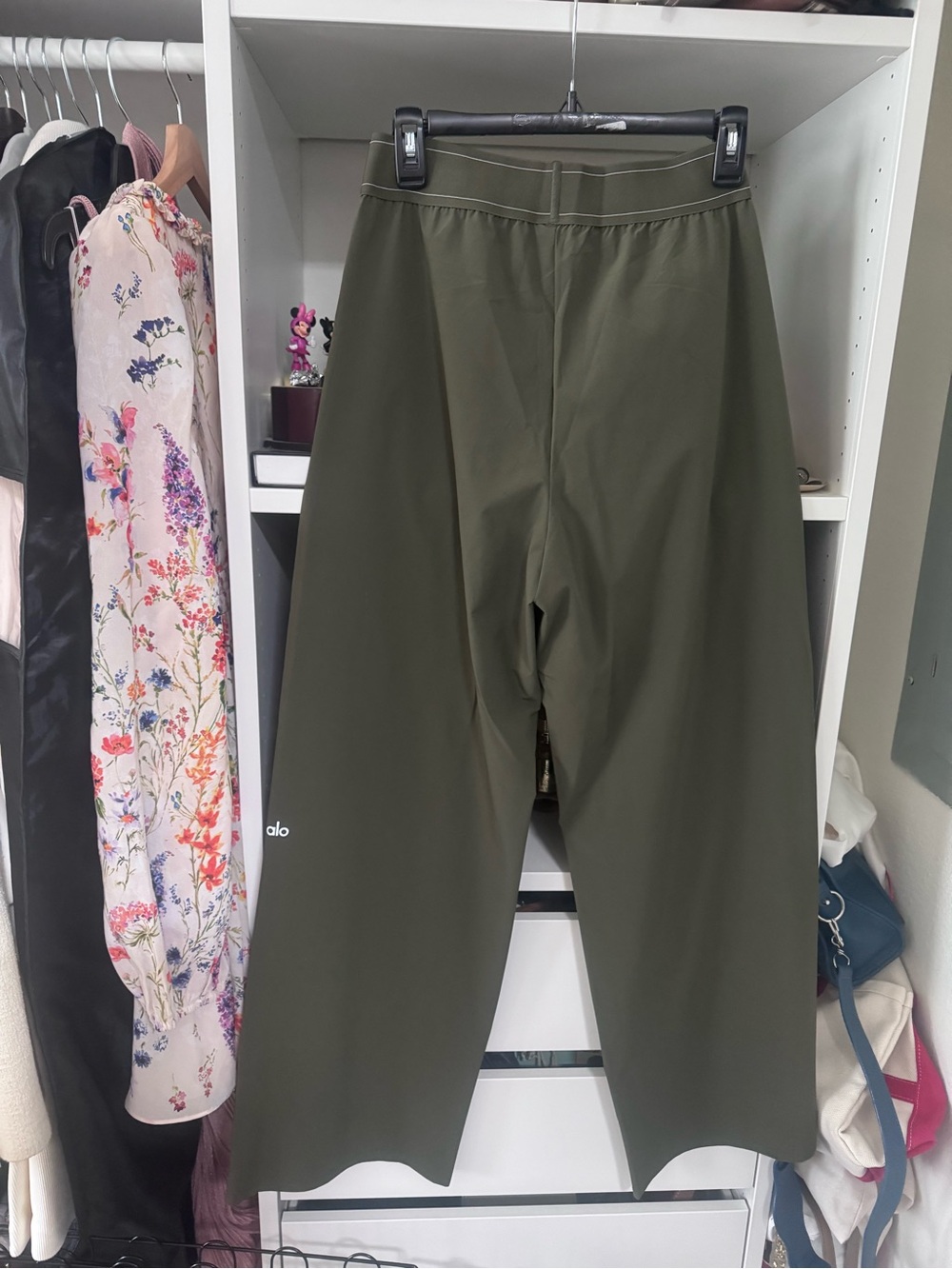 ALO Yoga Olive Green Wide-Leg suit up trousers - Picture 4 of 7